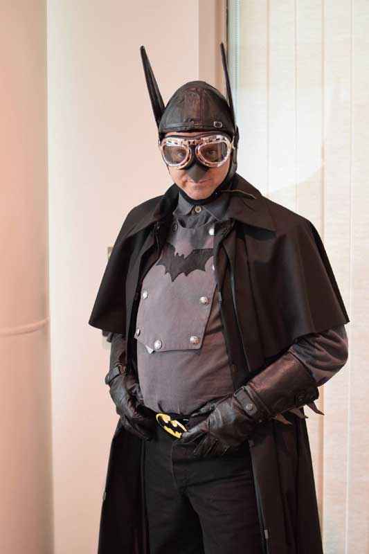Customer photos wearing [Editors Pick] Gotham by Gaslight
