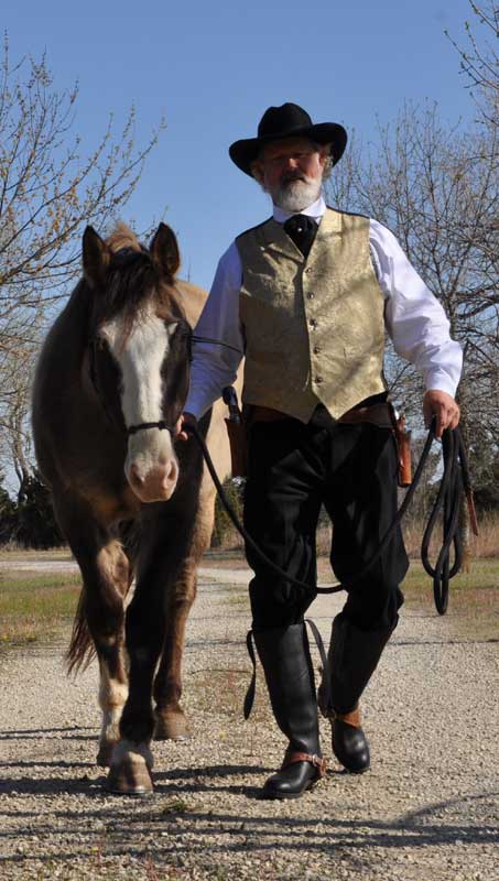 Customer photos wearing [Editors Pick] A Knight with his Horse