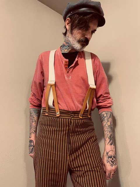 Customer photos wearing [Editors Pick] Suspender-Clad Songsmith